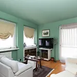 The Peak - Mountain View - With Private Parking! Lejlighed