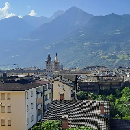 Apartment The Peak - Mountain View - With Private Parking! *
