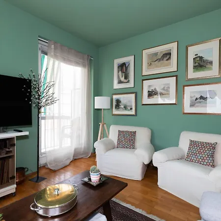 Apartment The Peak - Mountain View - With Private Parking! Aosta
