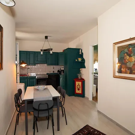 The Peak - Mountain View - With Private Parking! *