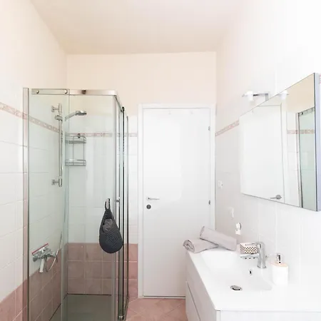 דירה The Peak - Mountain View - With Private Parking! *