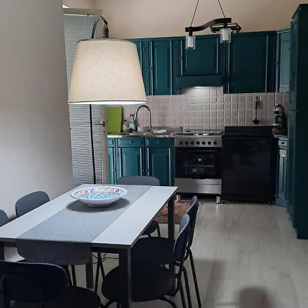 Apartment The Peak - Mountain View - With Private Parking! Aosta