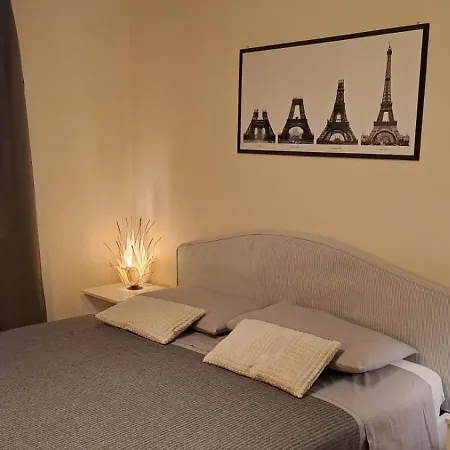 The Peak - Mountain View - With Private Parking!