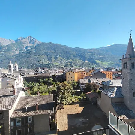 The Peak - Mountain View - With Private Parking! *